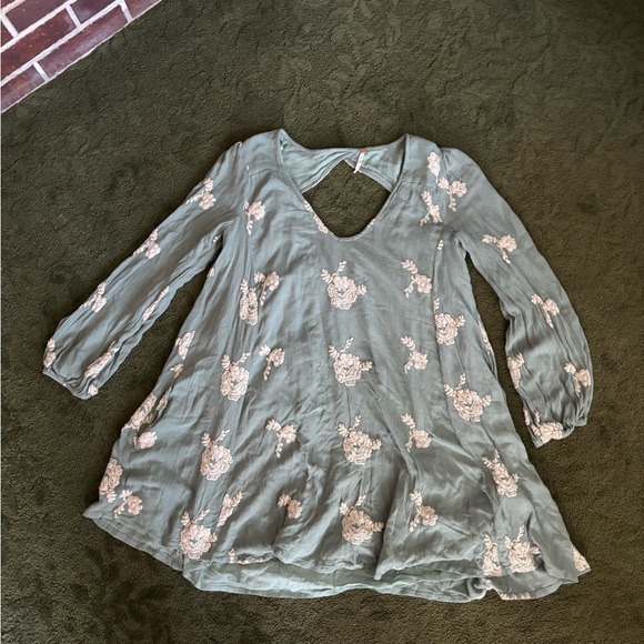 Free People Emma Austin Mini Dress Sz Large Sage Green Ivory floral embroidered - Picture 4 of 5